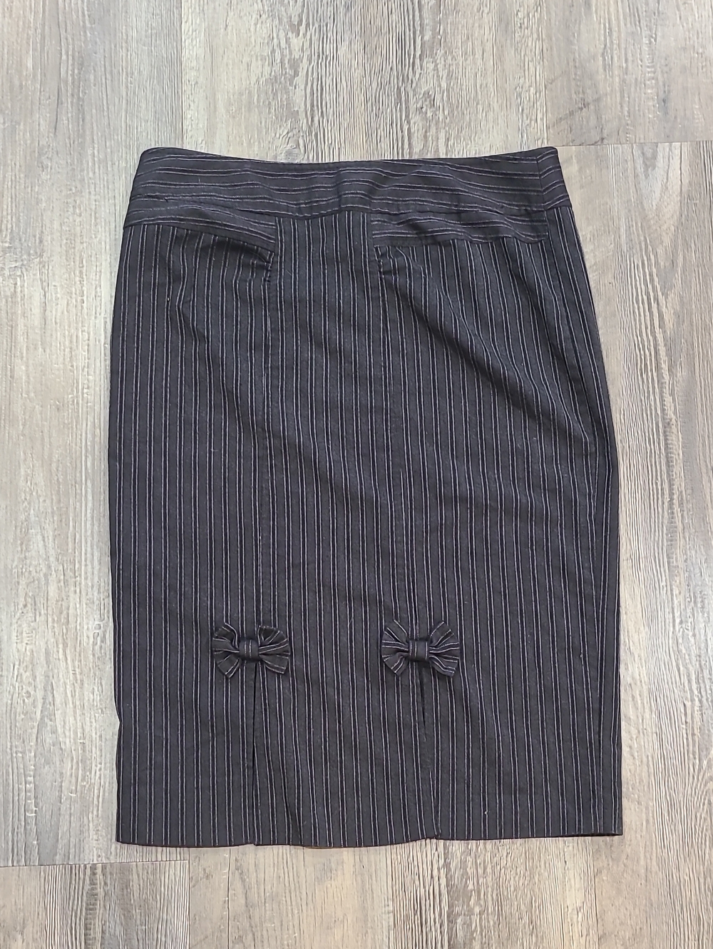 Black Pinstripe Pencil Skirt with Bow Detail Size 11